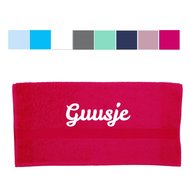 Handdoek 50x100 fuchsia met naamborduring